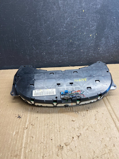 2003 to 2006 Chevrolet Silverado Yukon Cluster Gauge Speedometer AE1894 DG5