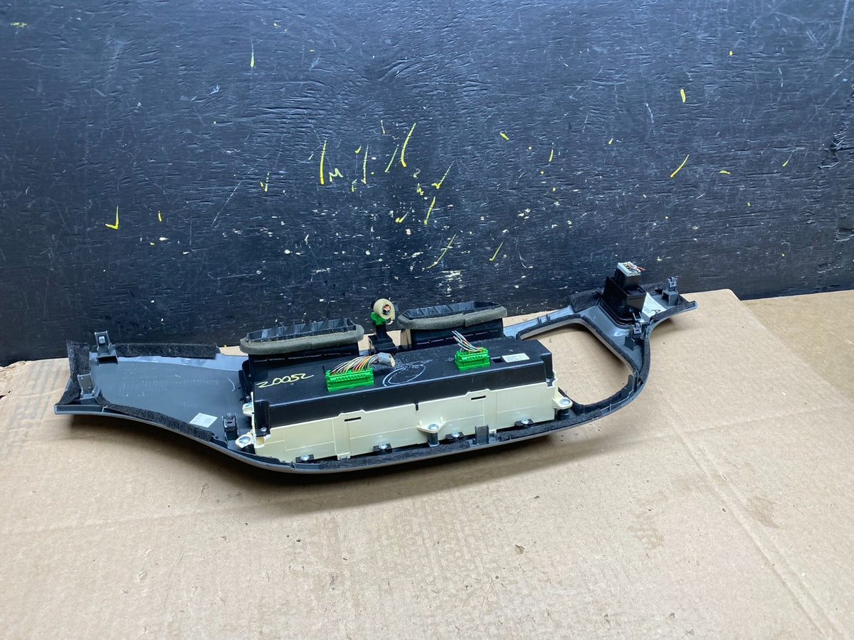 2005 to 2010 Honda Odyssey Radio Climate Control Dash Trim Bezel Z0052 DG5