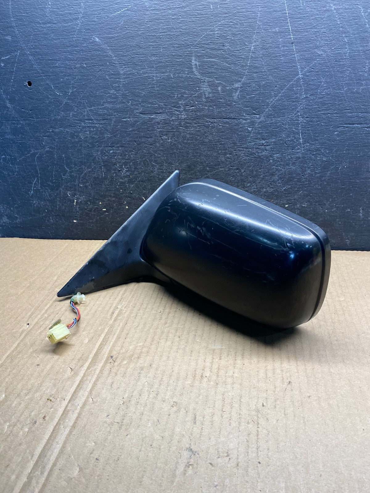 2000 to 2004 Subaru Legacy Left Driver LH Door Mirror AG3722 DW2