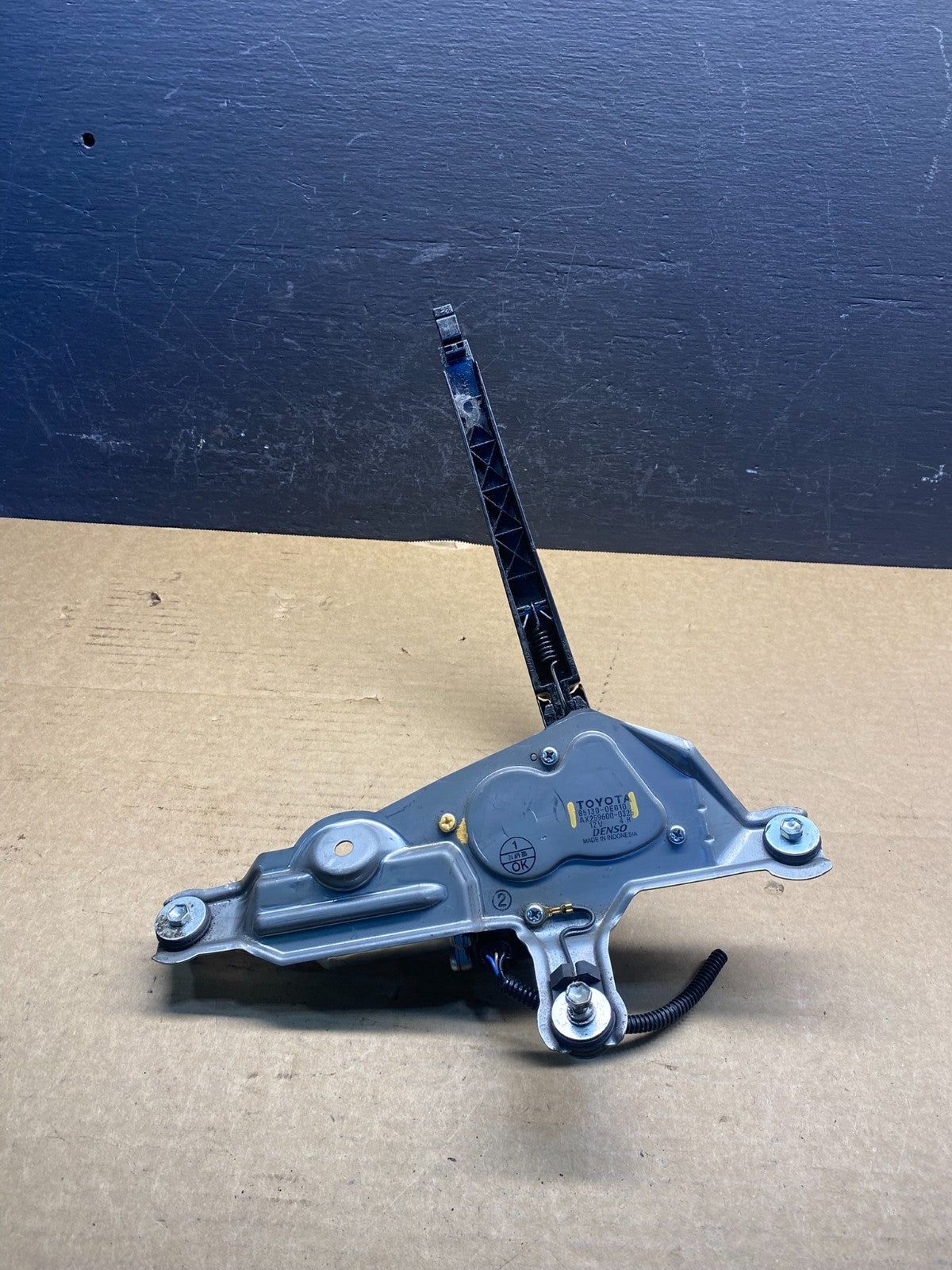 2001 to 2007 Toyota Highlander Rear Wiper Motor AC7974 DG4