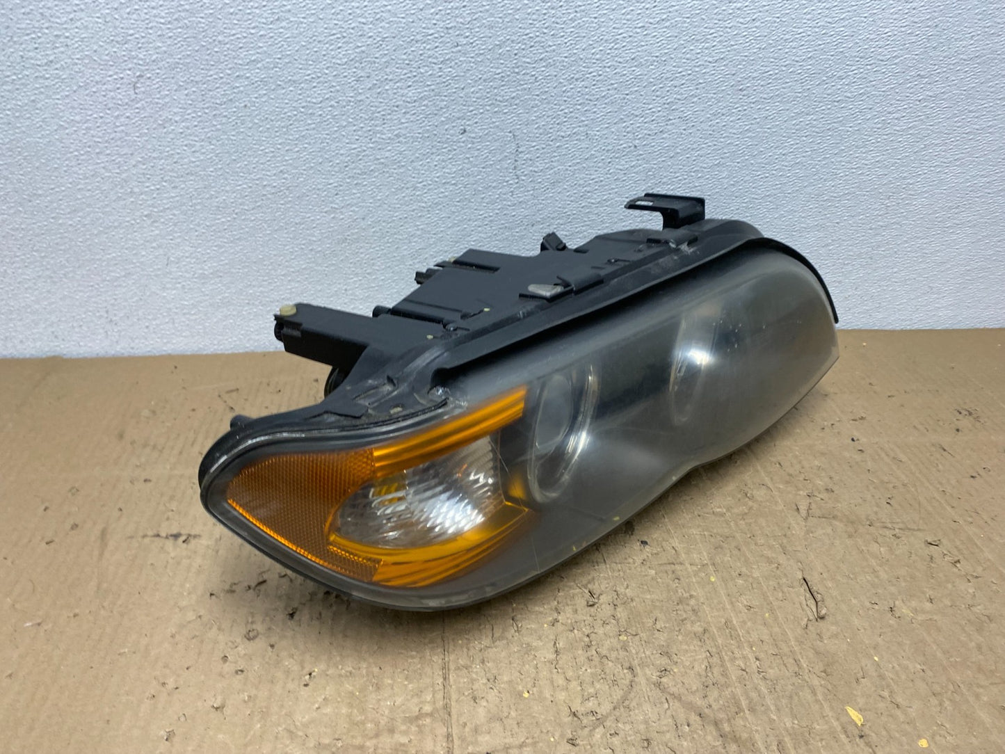 Halogen 2004 2005 2006 Bmw E53 X5 Right Passenger Headlight OEM AB9907 DW2