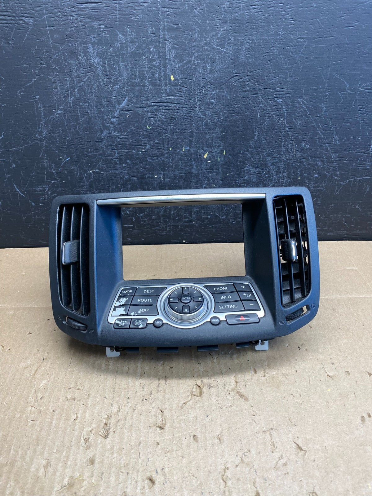 2008 to 2012 Infiniti G35 G37 Radio Player Climate Control Panel Bezel AC6787 DG0