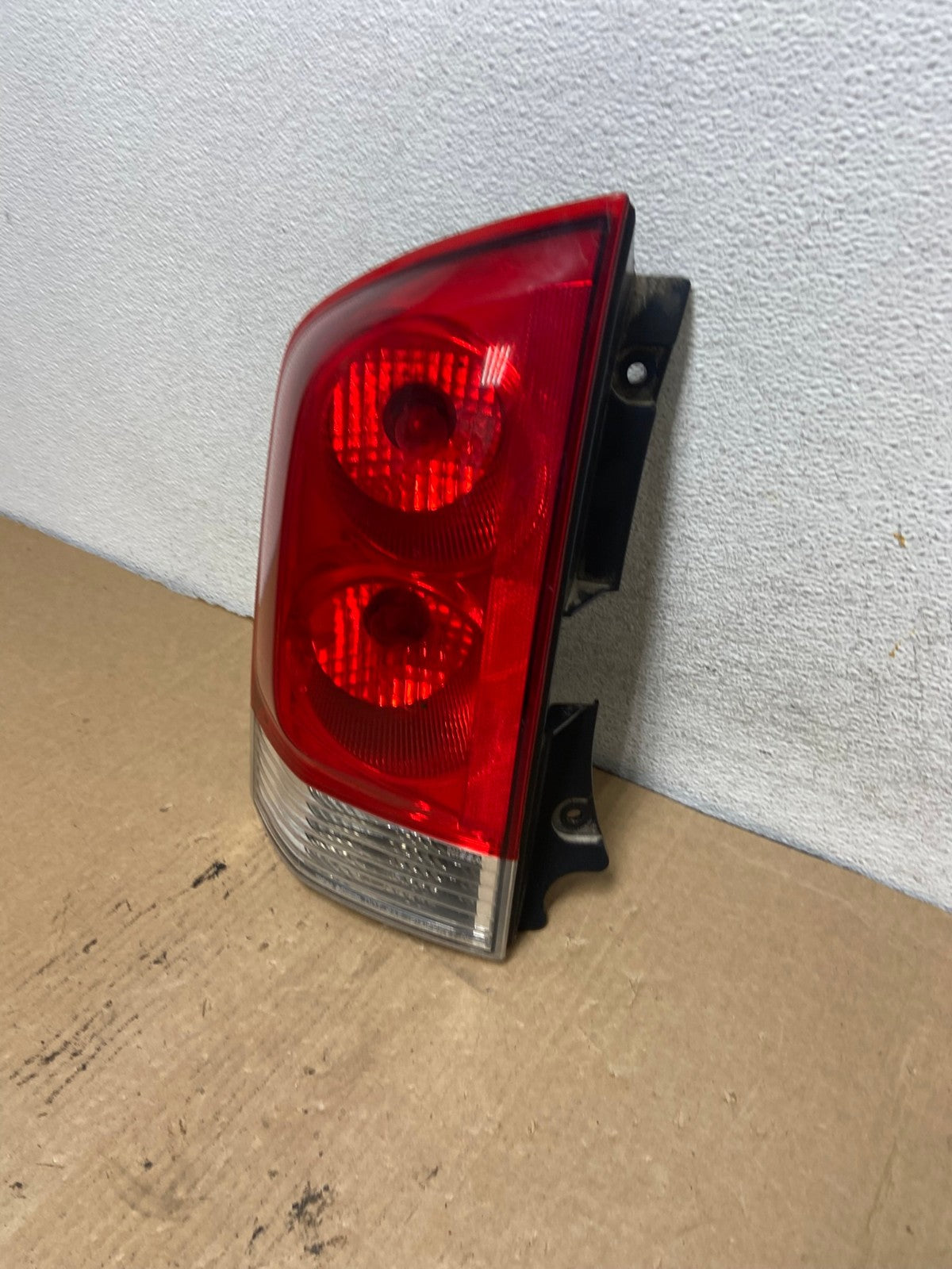 2005 to 2015 Nissan Armada Left Driver Lh Side Tail Light AG2132 LK1
