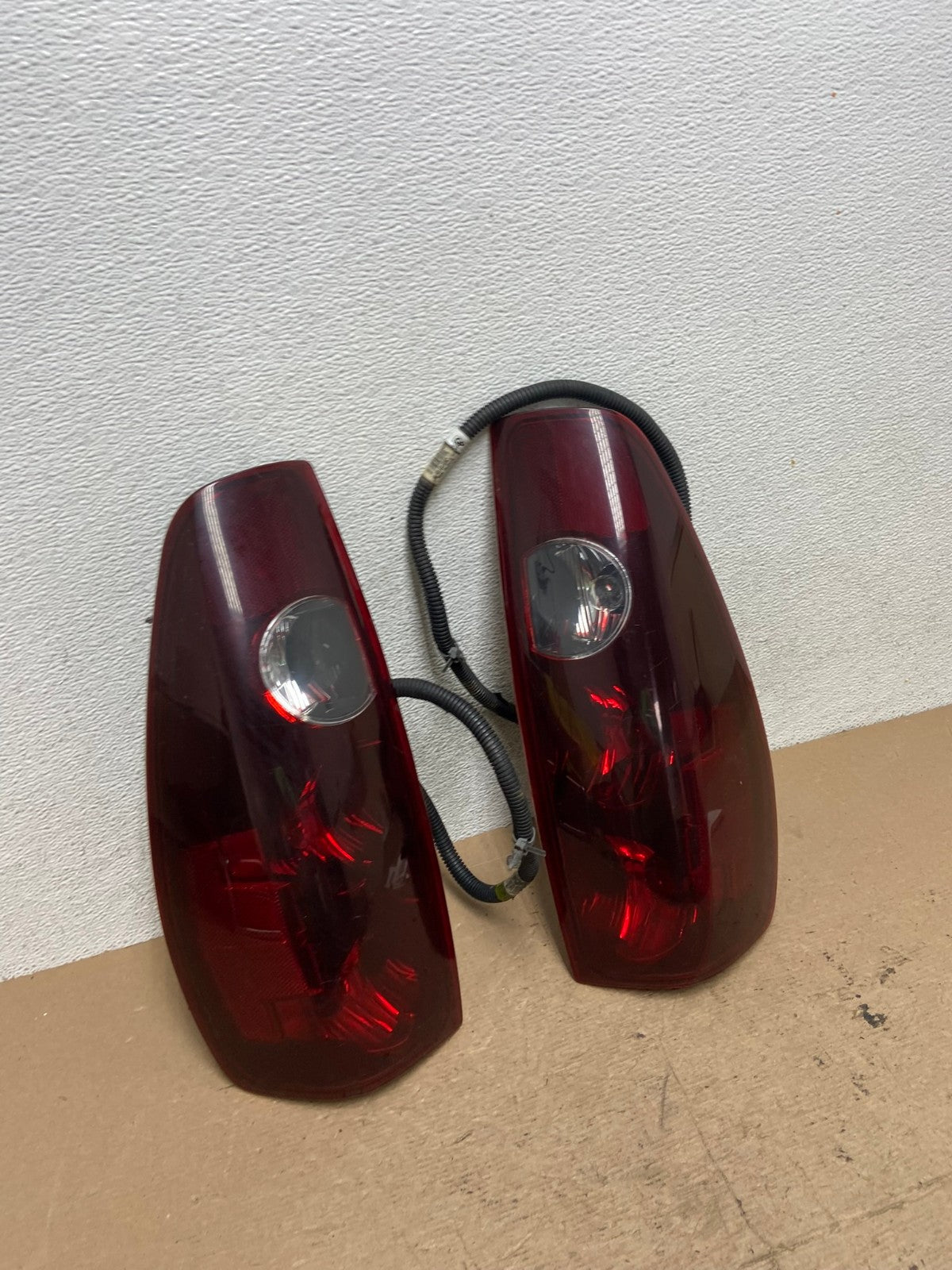 2004 to 2012 Chevrolet Colorado GMC Canyon Left+Right Set Tail Lights AF5731 LK2