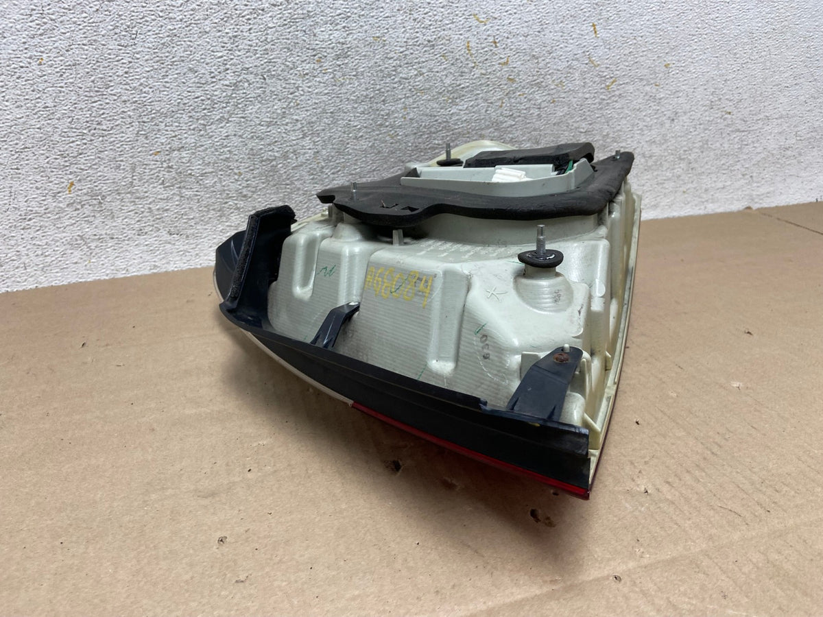 2006 2007 Infiniti M35 M35X M45 Left Driver LH Side Tail Light AI1414 LK7