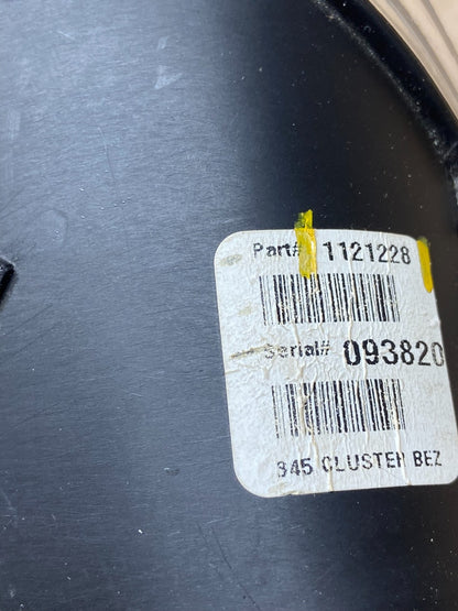 2006 to 2010 Hummer H3 Dash Cluster Gauge Speedometer OEM T4352 DG6