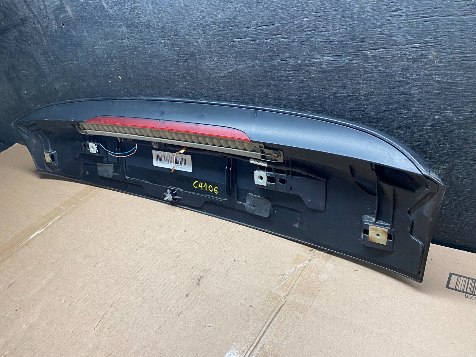2009 to 2012 BMW E91 328i 3 Series Spoiler Boot Lid Tailgate Black OEM C41066
