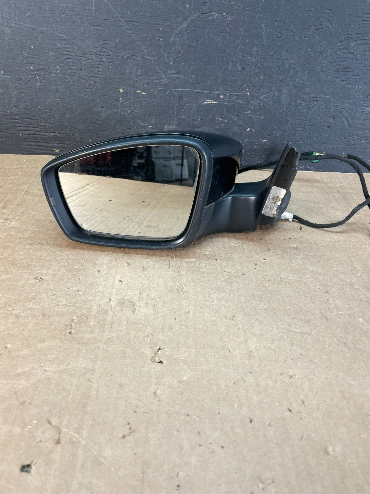 2012 to 2016 Volkswagen Passat Left Driver LH Turn View Door Mirror AE8548 DW8