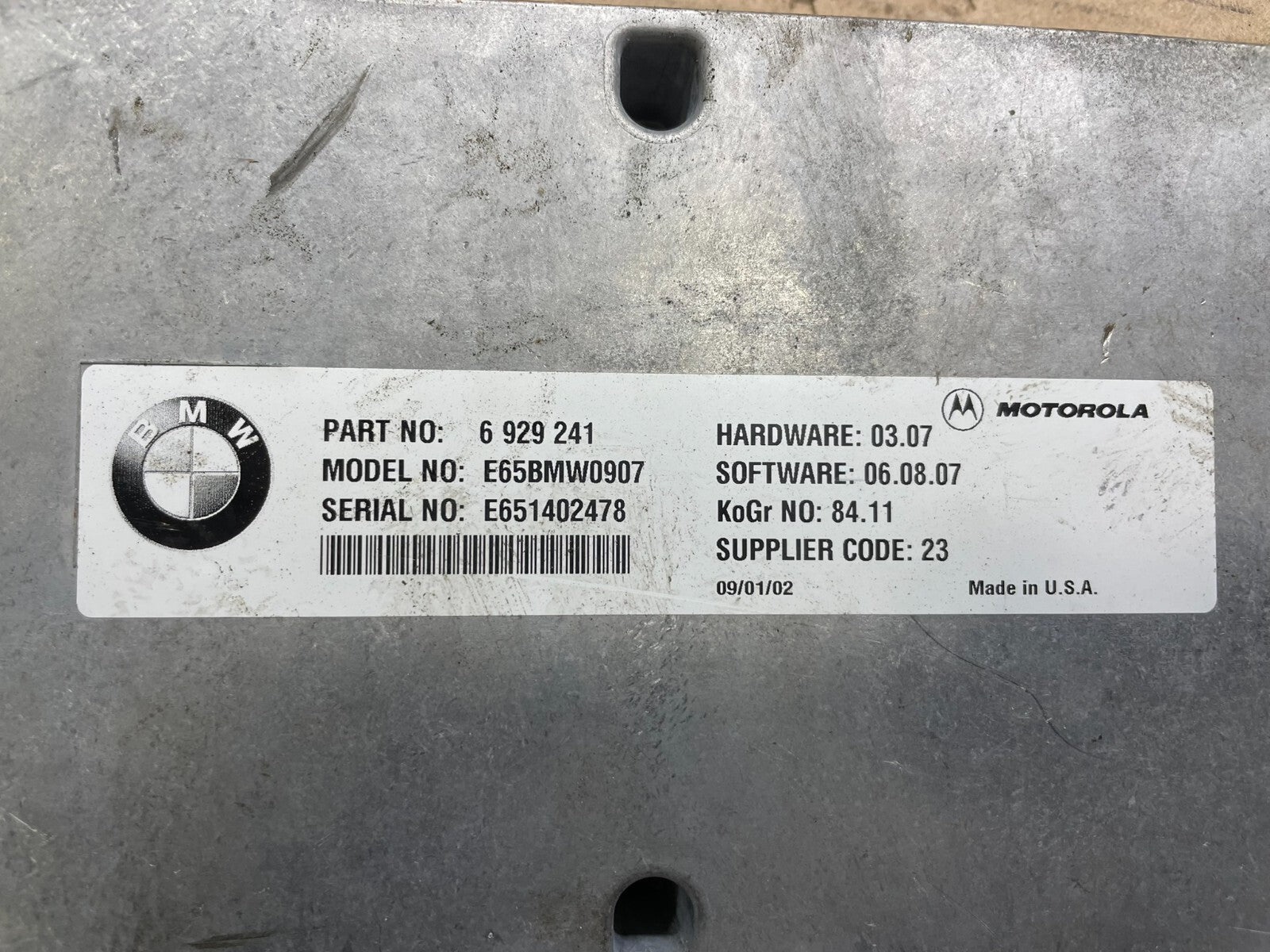 2002 to 2005 BMW 745i Motorola Car Phone Receiver 6929241 Module N7172 DG2