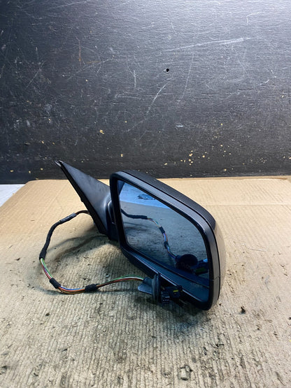 2004 - 2006 BMW 5-Series 525i 530i Right Passenger Door View Mirror Z2513 MS10
