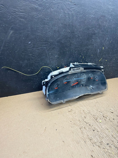 1997 to 2002 Ford Econoline E250 E350 Van Speedometer Instrument Cluster t17671