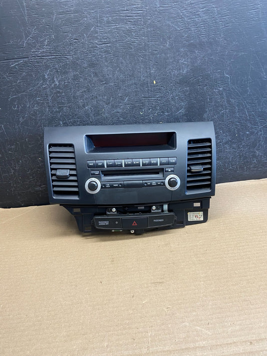 2010-2015 Mitsubishi Lancer Radio AM/FM CD Player Air Vent ah1283 DG0