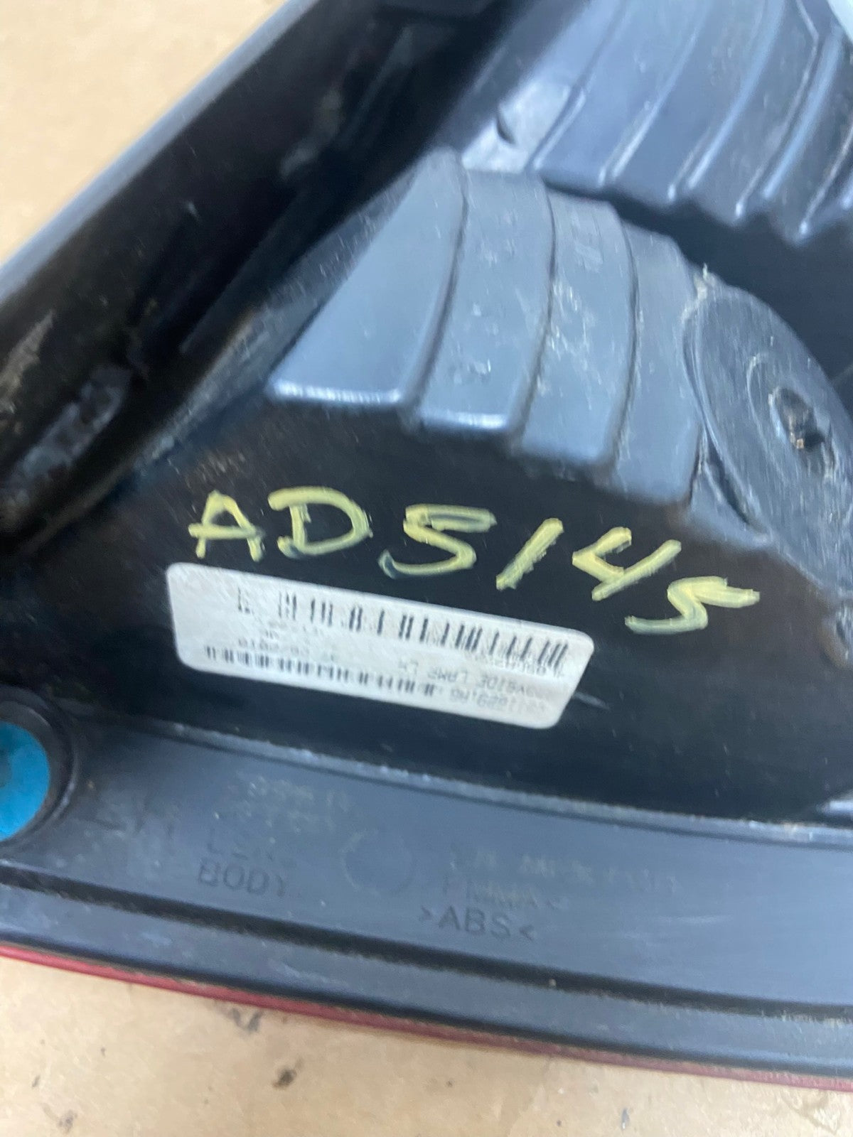 2009 2010 2011 Dodge Journey Left Driver Lh Tail Light AD5145 LK6