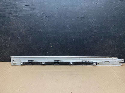 2005 to 2010 Odyssey Honda Driver Side Rear Door Rail Cover I73805