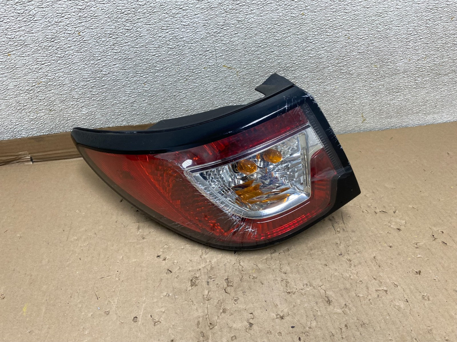 2013 to 2017 Chevrolet Traverse Left Driver LH Side Tail Light U1214 DW0