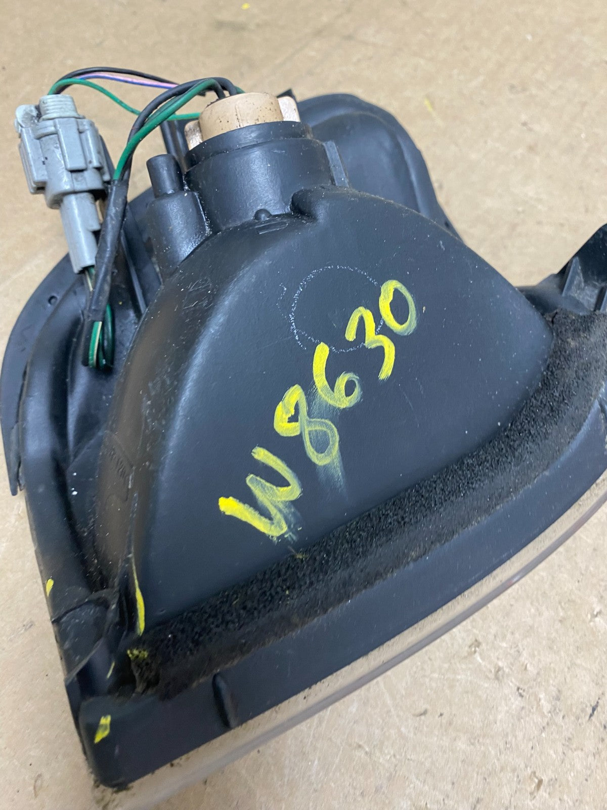 1999-2004 Nissan Pathfinder Front Left Driver Turn Signal Oem W8630 DW7