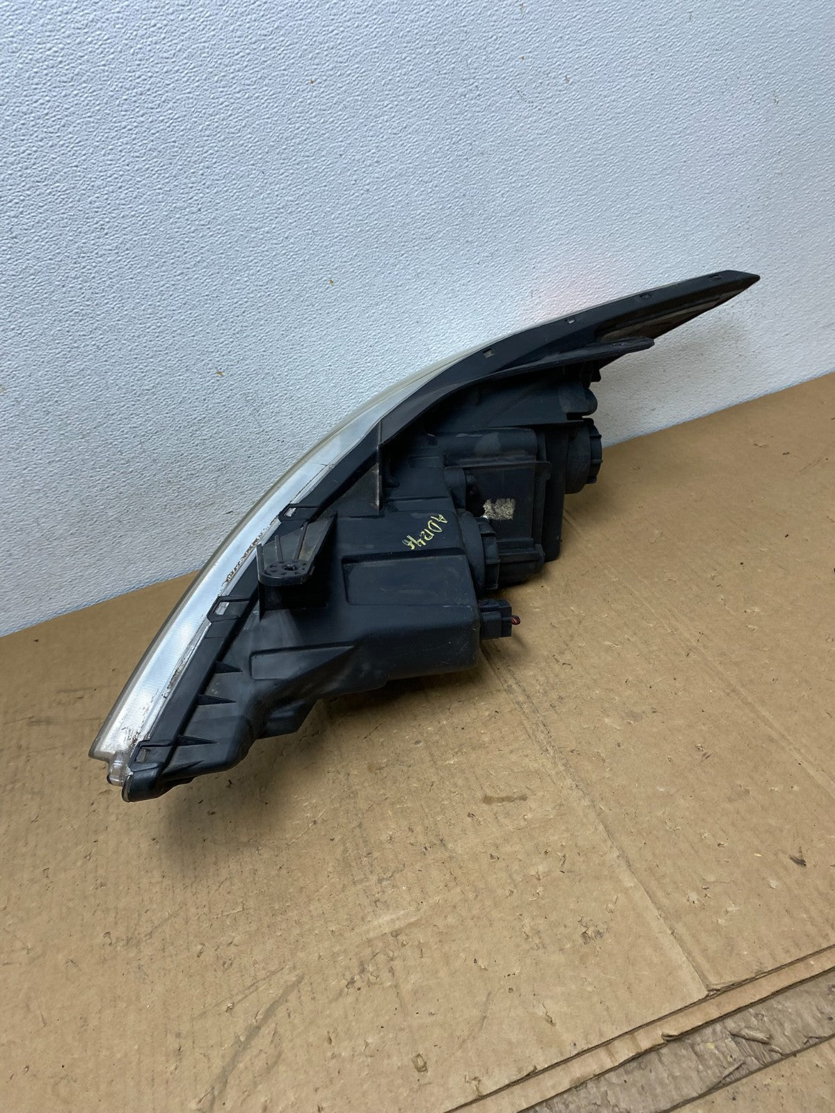 2011 - 2014 Hyundai Sonata Right Passenger Rh Side Headlight Halogen AD1246 DW6