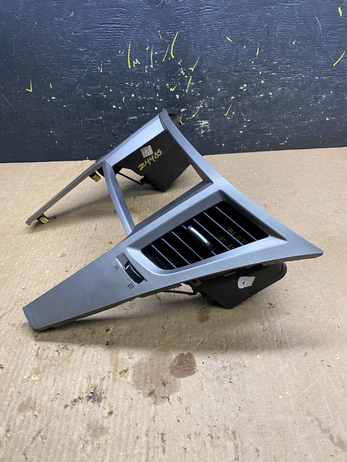 2010-2014 Subaru Legacy Outback Vent Radio Panel Trim Bezel OEM z4485 DG2