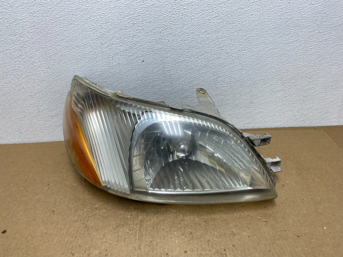 2000 2001 2002 Toyota Echo Right Passenger RH Side Headlight AC1341 DW0