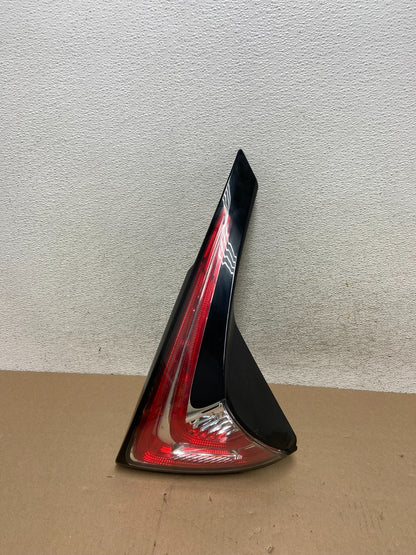 2015 to 2018 Nissan Murano Right Passenger Side Tail Light Inner AG5722 DW0