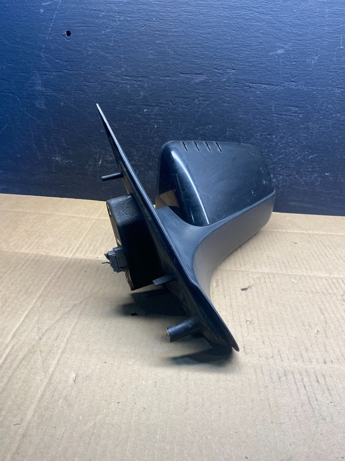 2008 to 2011 Ford Focus Left Driver View Door Mirror AD5002 DW1