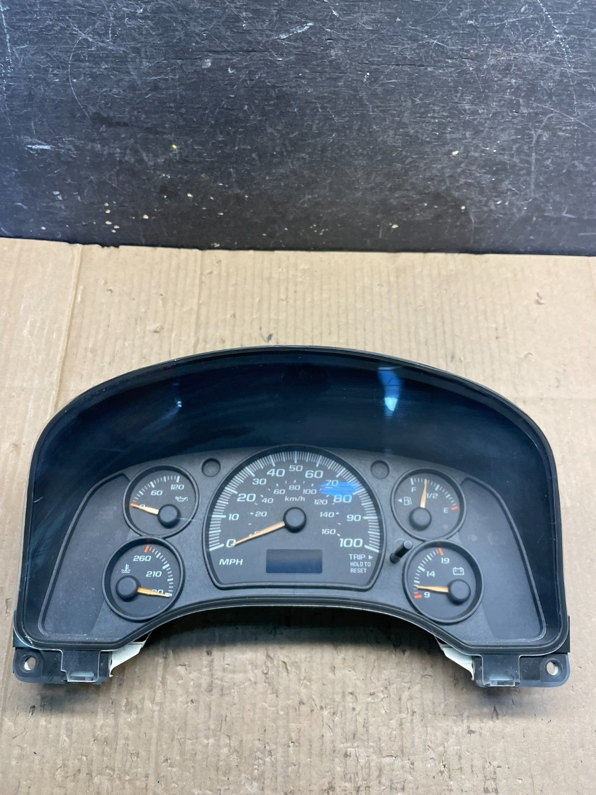 2003 to 2007 Chevrolet Express Speedometer Cluster Gauge S2360 PS0