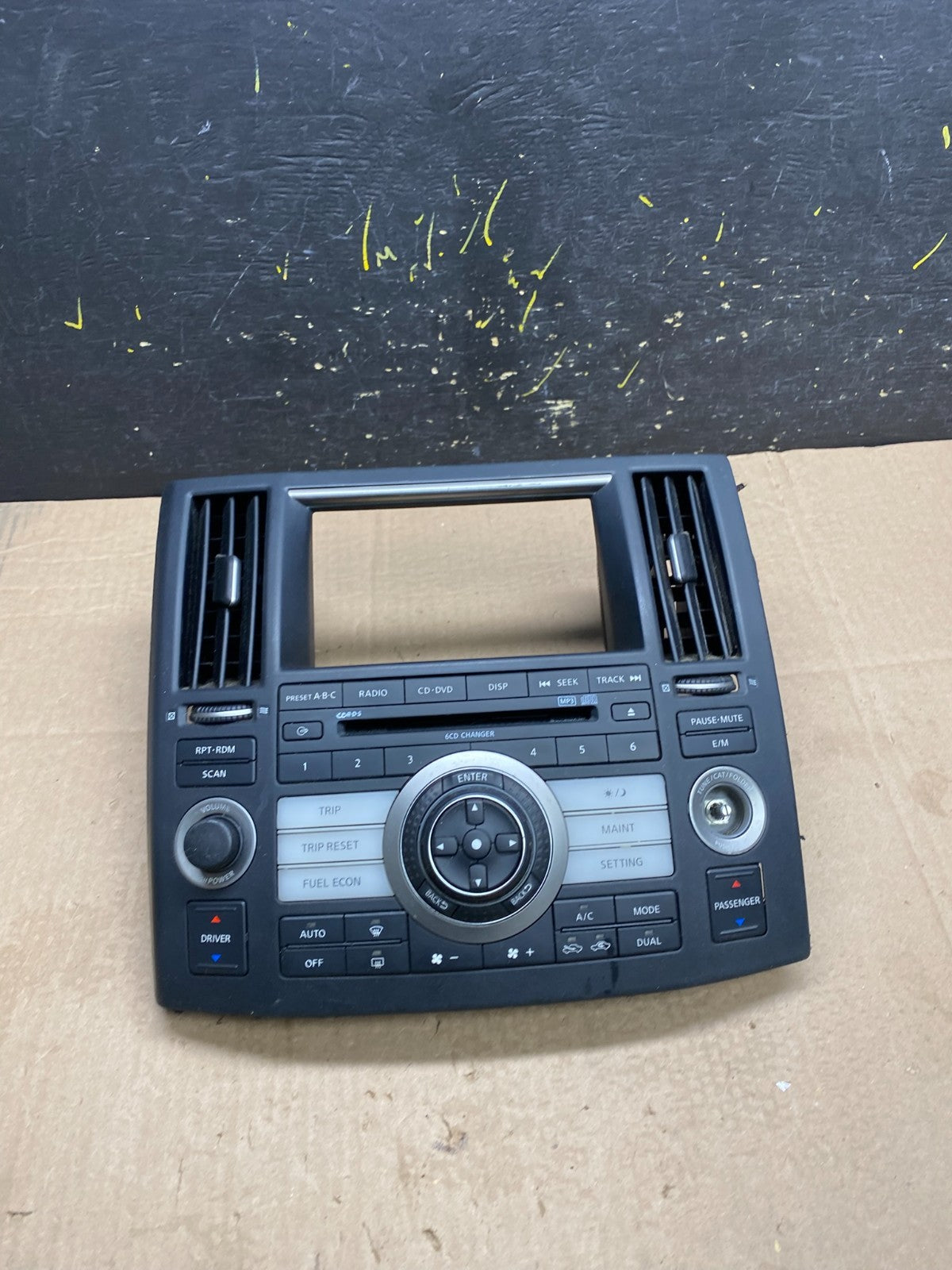 2006 - 2008 Infiniti FFX35 FX45 Radio Climate Control Panel Bezel z0063 DG0