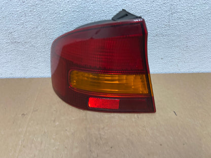 2000 to 2004 Subaru Legacy Left Driver LH Side Tail Light AC5834 LK0