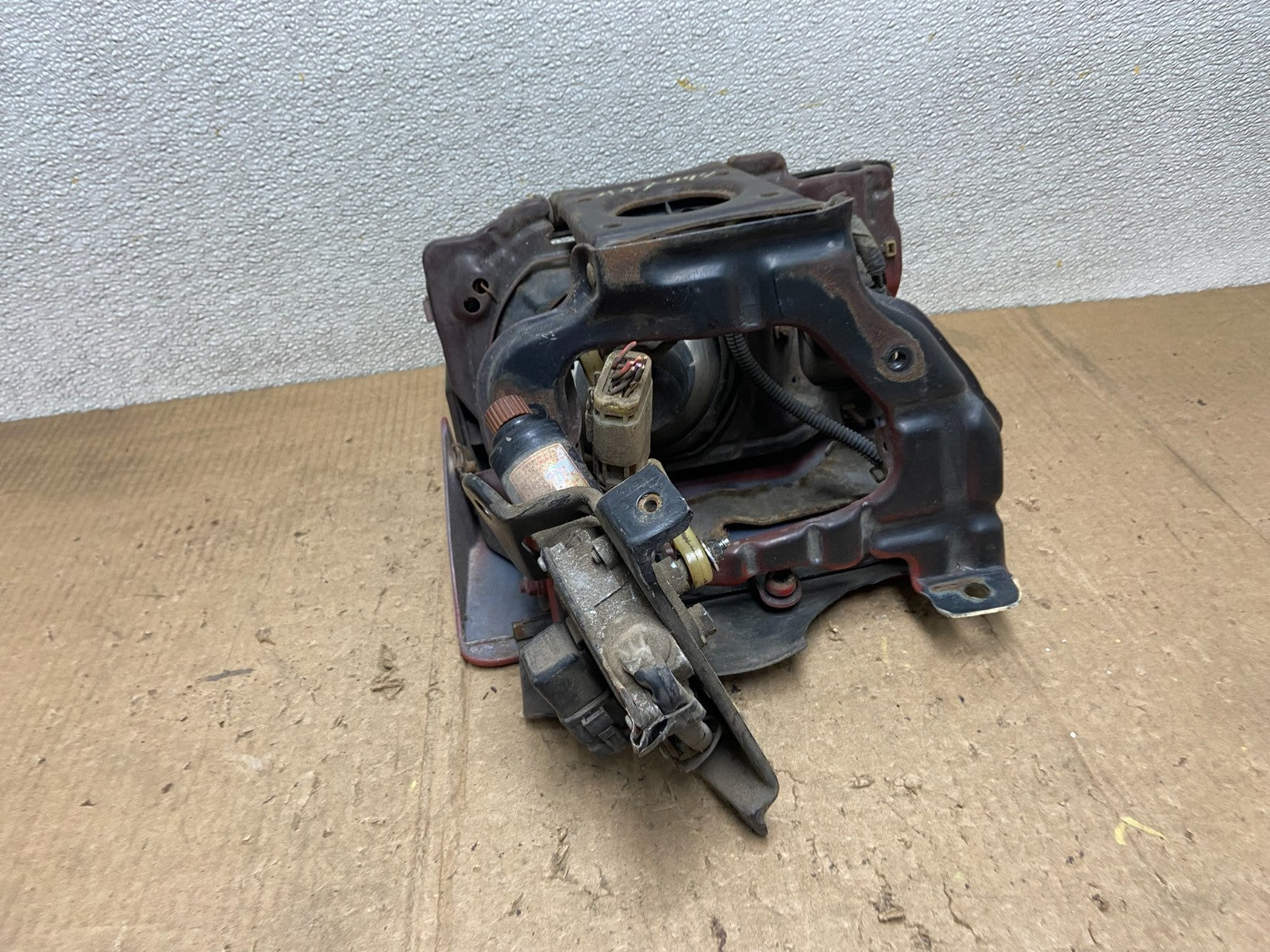 1984 to 1986 Nissan 300ZX Right Passenger Side Halogen Headlight OEM AA7094 DG4