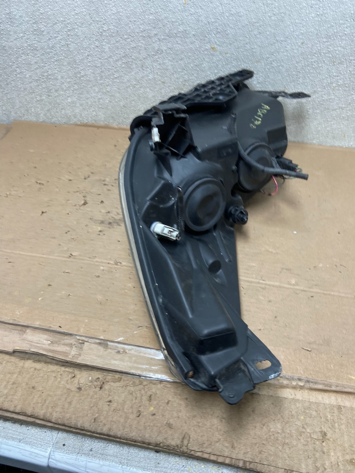 2013 - 2016 Ford Escape Headlight Right Passenger RH Side Halogen AB0170 DW6
