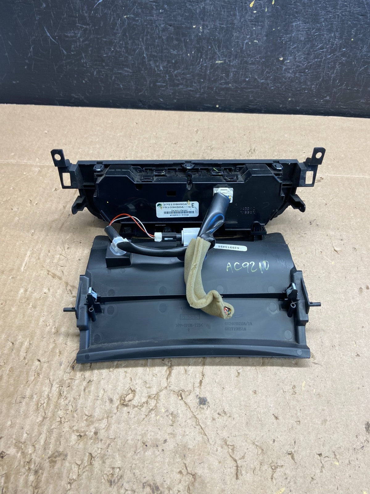 2016 2017 Nissan Altima A/C Temperature Climate Control AC9210 DG3