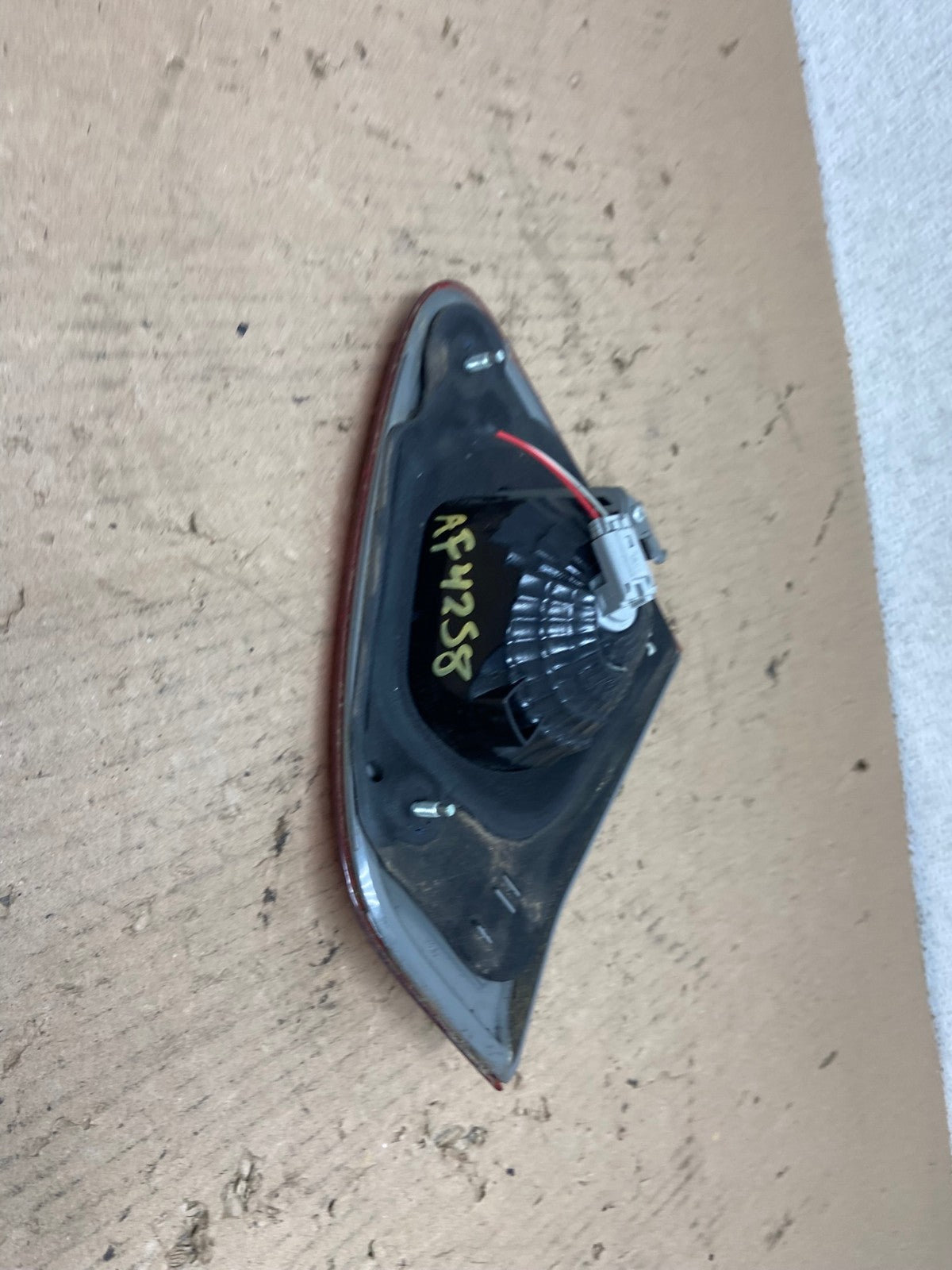 2009-2010 Toyota Corolla Right Passenger Rh Side Tail Light Inner AF4258 LK3