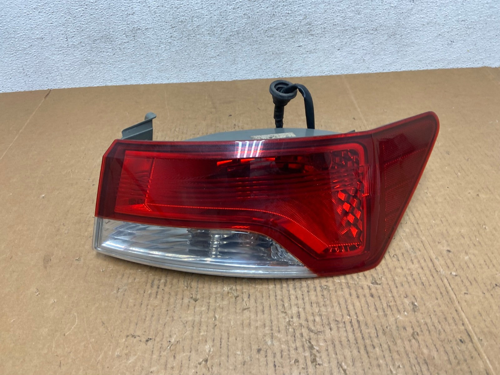 2010 to 2013 Kia Forte Koup Right Passenger RH Tail Light AE1191 LK0