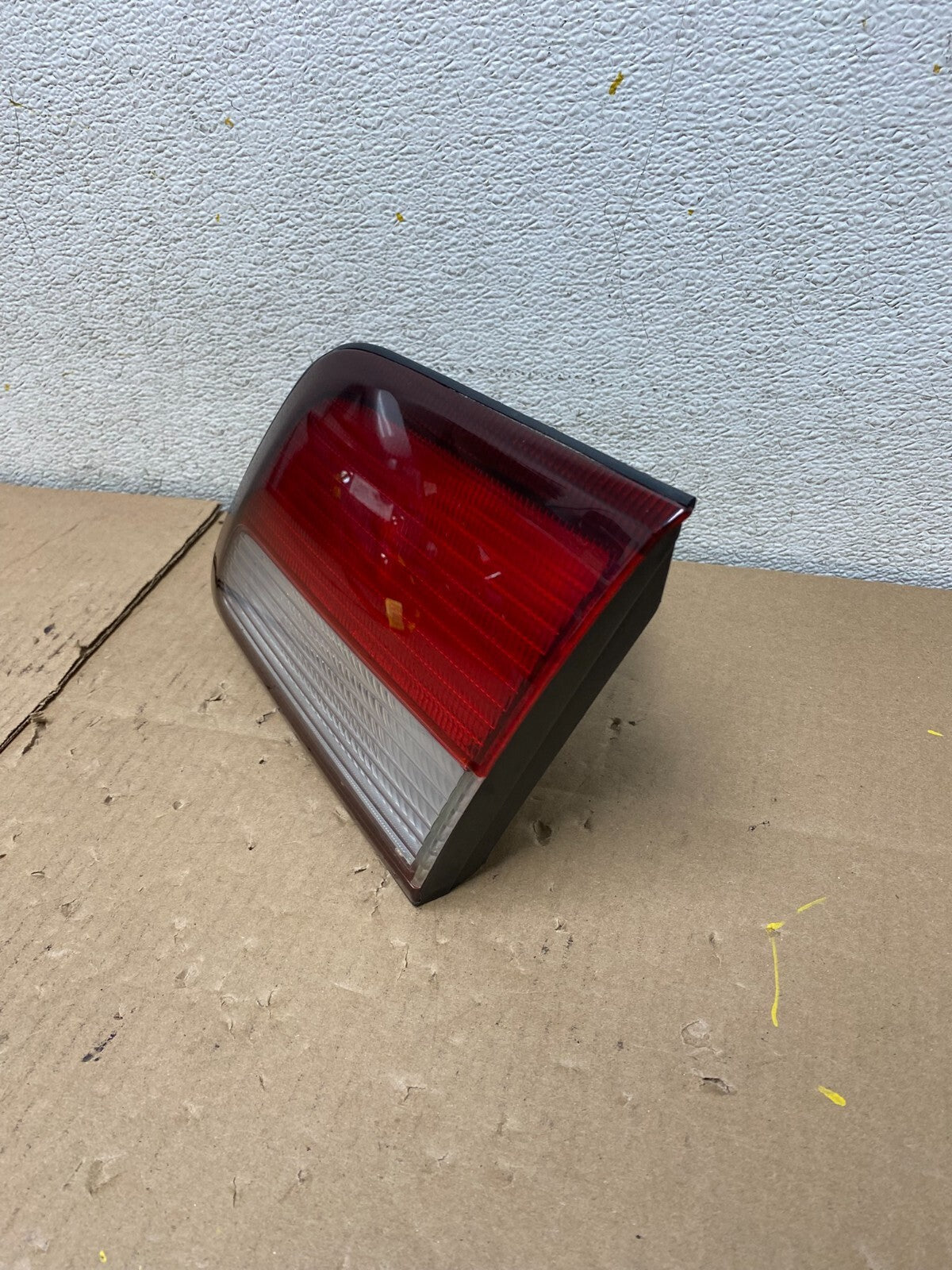 1997 1998 1999 Nissan Maxima Right Passenger RH Inner Tail Light Oem M4832 DW1