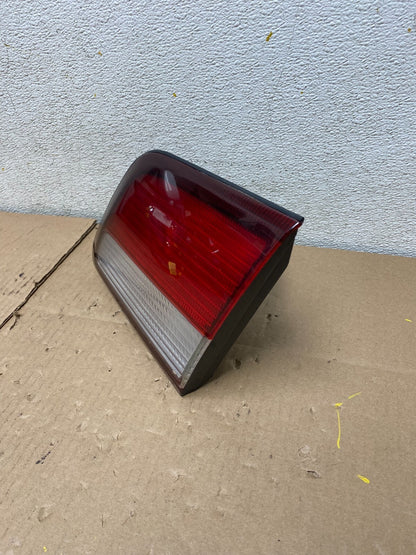 1997 1998 1999 Nissan Maxima Right Passenger RH Inner Tail Light Oem M4832 DW1