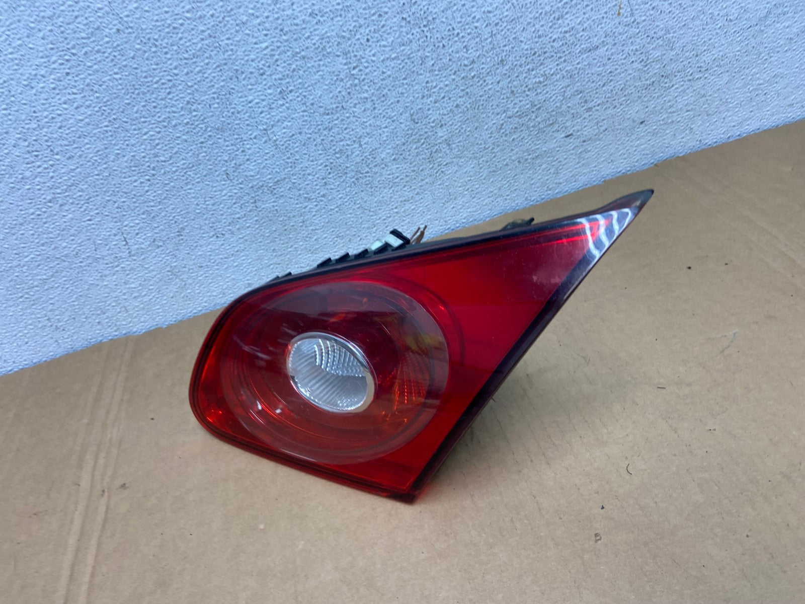 2009-2012 Volkswagen CC Right Passenger RH Side Tail Light Inner Trunk AD2574 LK1