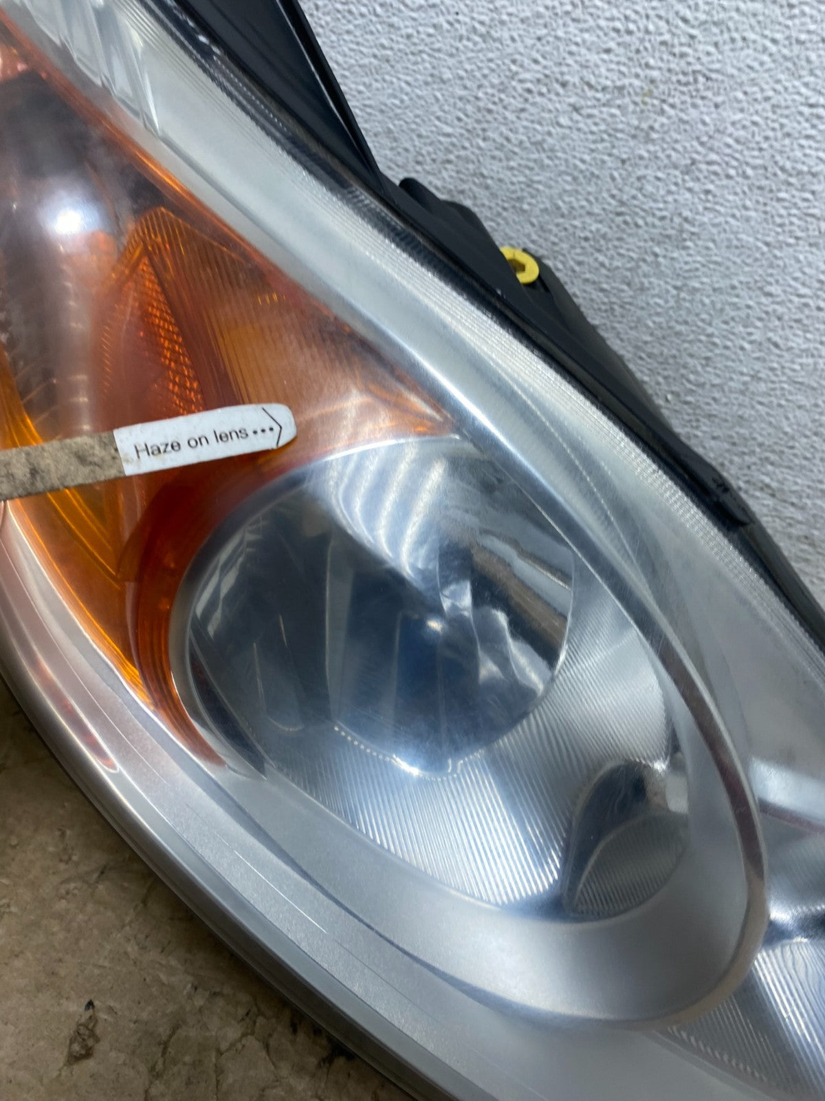 2013 to 2016 Ford C-MAX Right Passenger Side Headlight AF8383 DW4