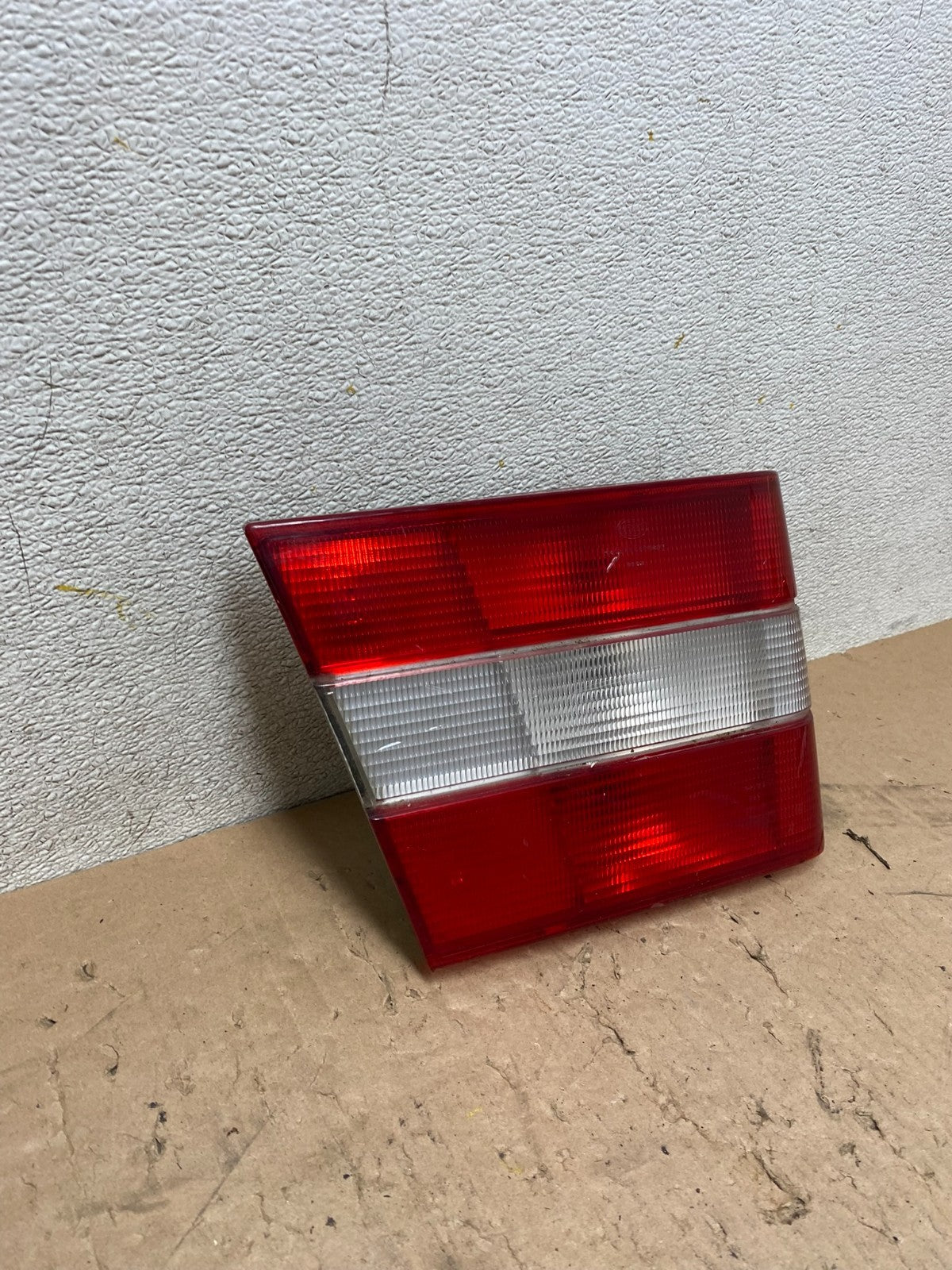 1995 to 1997 Volvo 940 960 Left Driver LH Side Inner Tail Light Oem R6555 DG2