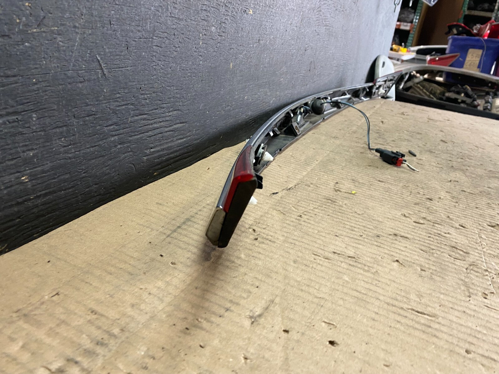 2011 2012 2013 2014 Chrysler 200 Sedan Rear Trunk Chrome Moulding  Oem J73466