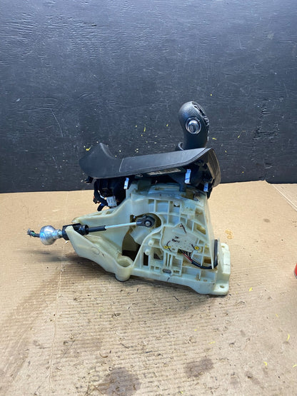 2011 to 2013 Kia Optima Automatic Transmission Shifter W/ Bezel R2677 DG4