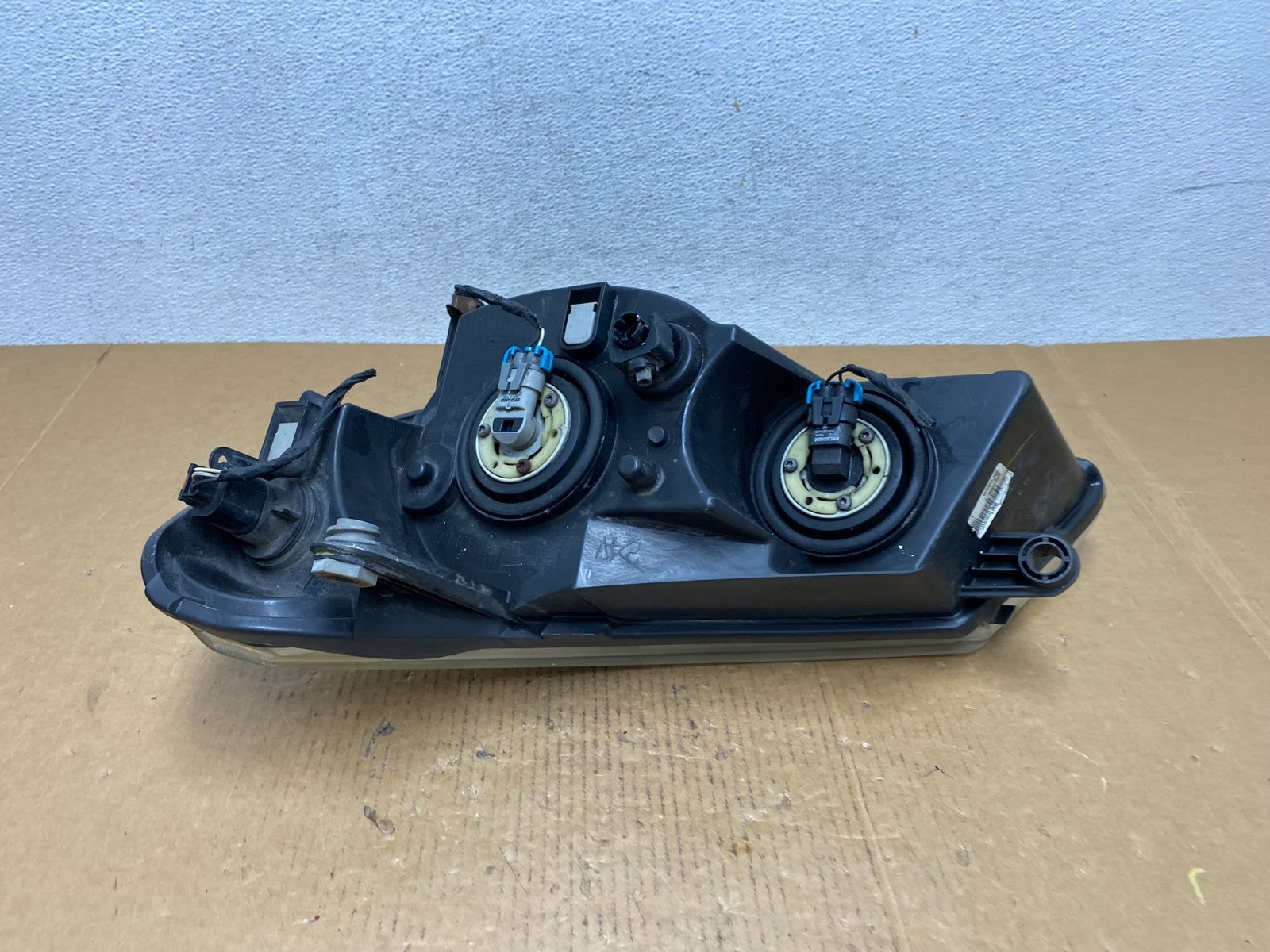 2007 to 2010 Chrysler Sebring Right Passenger RH Side Headlight AE0562 DW4