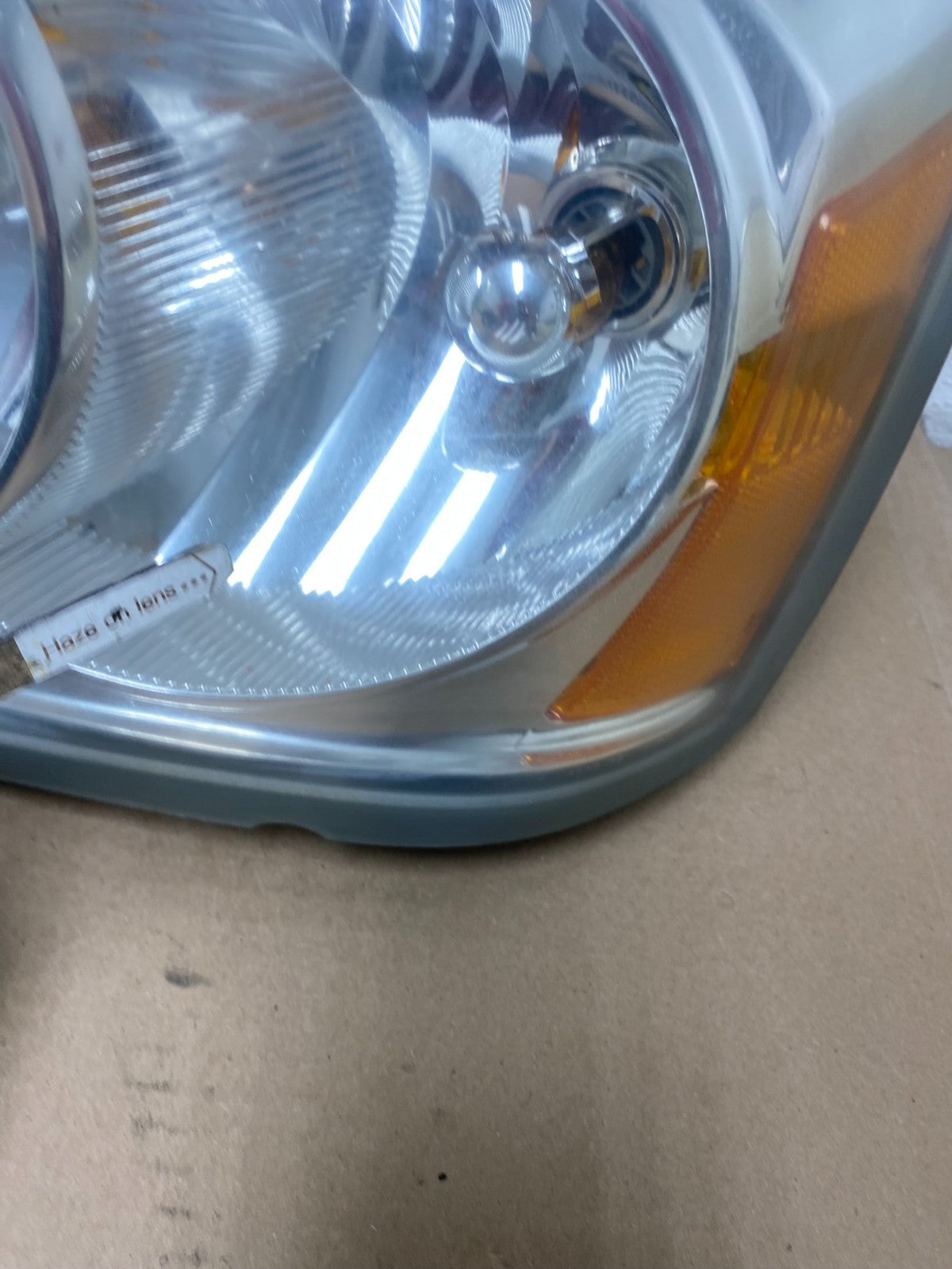 2005 to 2007 Dodge Dakota Left+Right Halogen Headlights AH9391 DW6