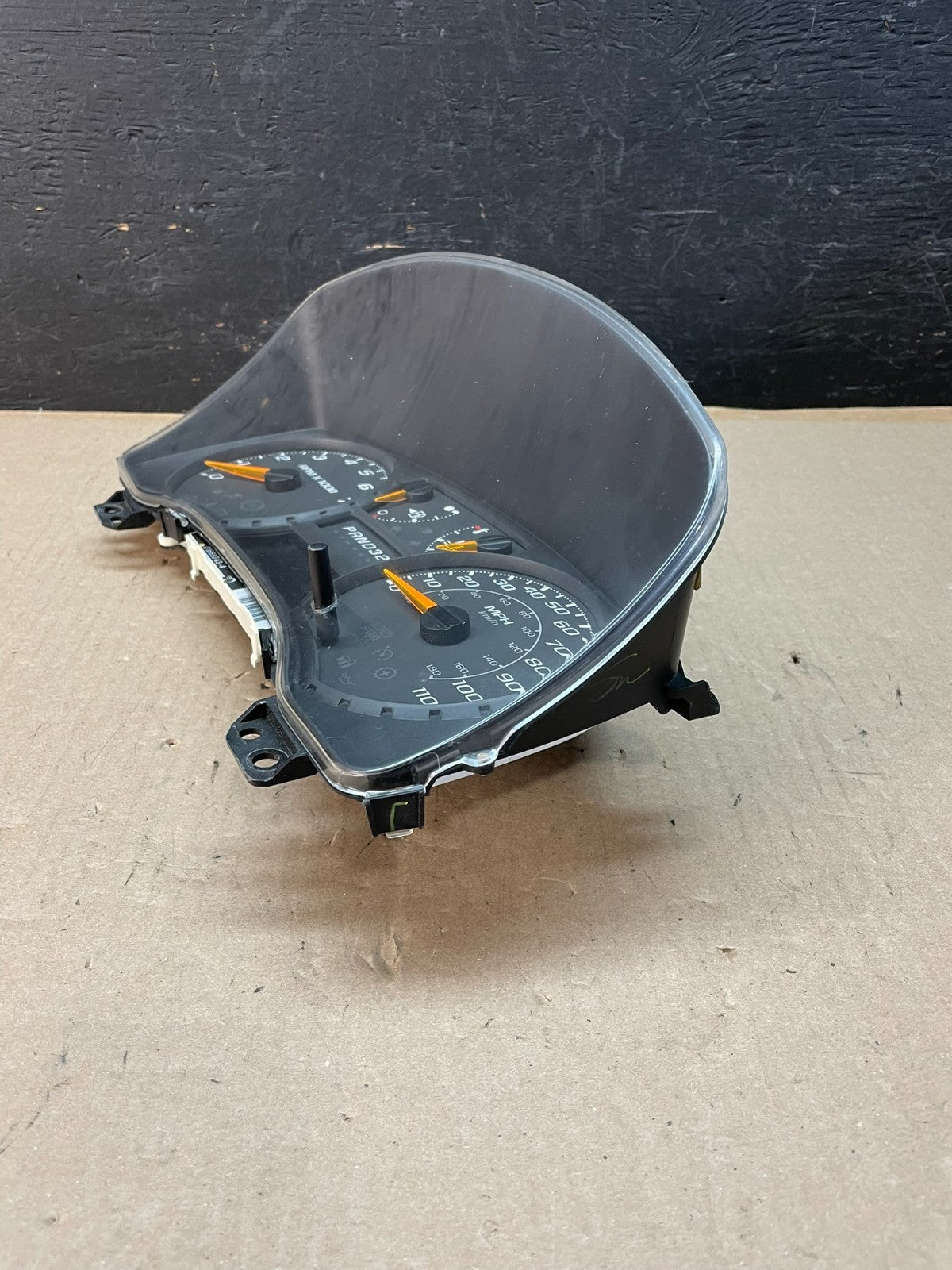 2004 to 2012 Chevrolet Colorado Instrument Cluster Speedometer AE3311 DG3