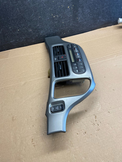 2005 to 2010 Honda Odyssey Radio Climate Control Dash Trim Bezel AG5062 DG1