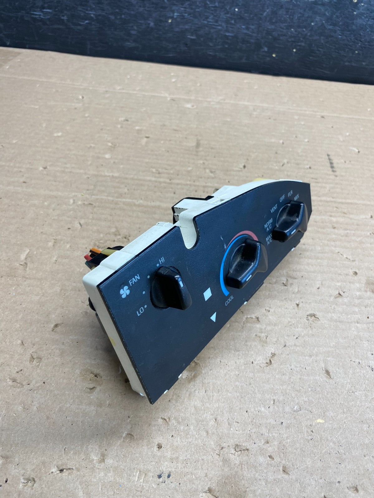 1997-2014 Ford Van Econoline E150 E250 Heater Climate Fan Control AG5288 DG1