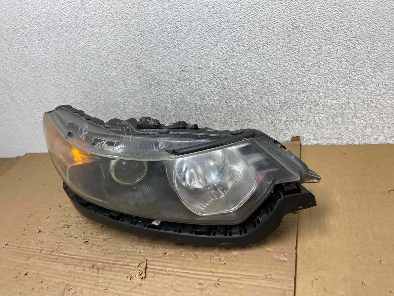 2009-2014 Acura TSX Right Passenger RH Xenon HID Headlight AD4376 DW1