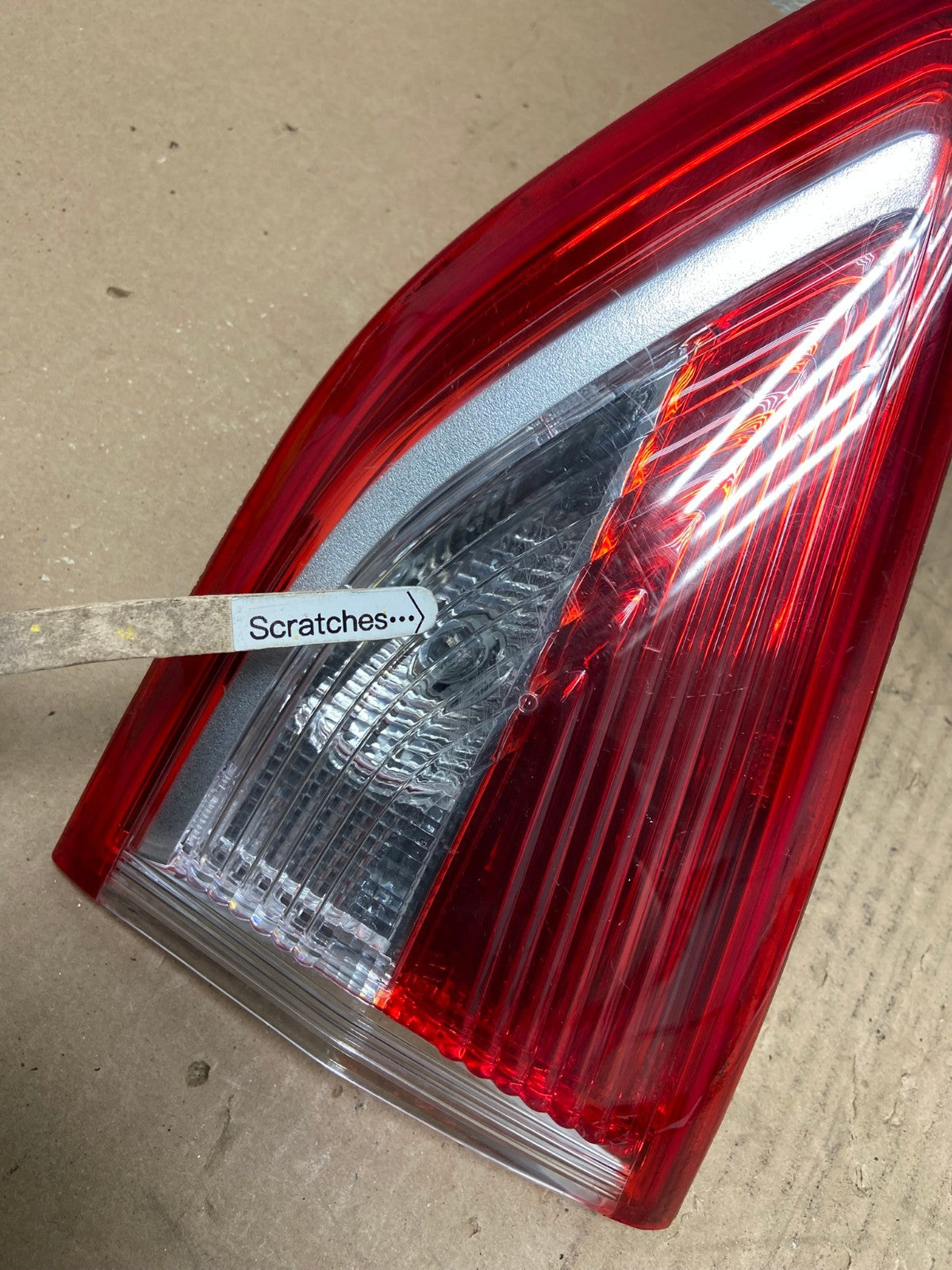 2013 to 2016 Ford Escape Right Passenger RH Side Inner Tail Light OEM AB620 LK3