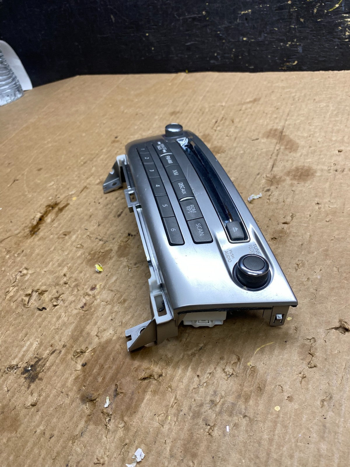2016 Infiniti JX35 QX60 Dashboard Center Radio AM/FM CD Player Z4586 DG2