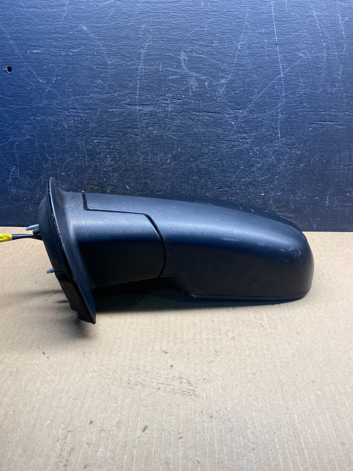 2007 to 2013 Chevrolet Tahoe Silverado Suburban Left Driver Mirror AG6189 DG2