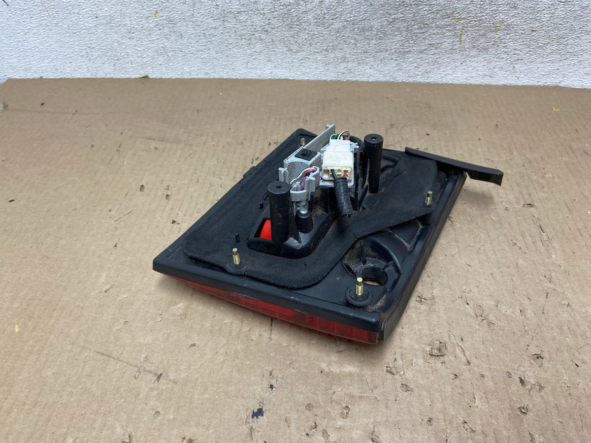 1995 to 1997 Lexus LS400 Right Passenger RH Side Inner Tail Light AH5941 LK4